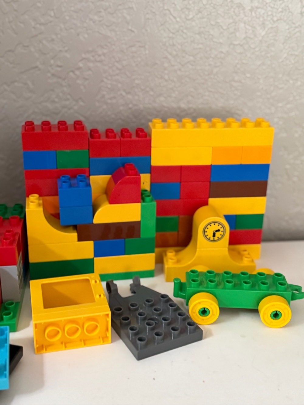 Lego blocks 100+ blocks - Picture 2 of 6